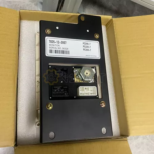 KOMATSU 7835 12 30077835 12 3007 MONITOR